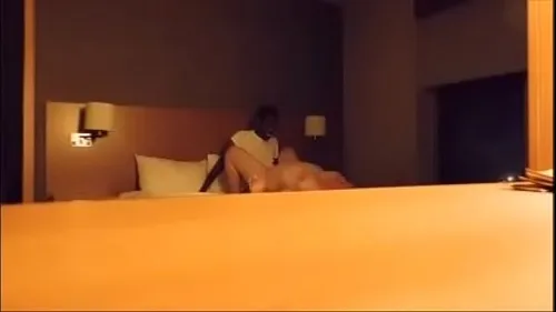 Mari cocu regarde sa femme se faire baiser par BBC